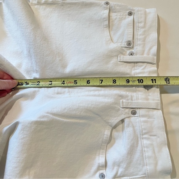 Madewell The Perfect Vintage Straight Jean in Tile White: Ripped Knee Edition 26 - Picture 11 of 13